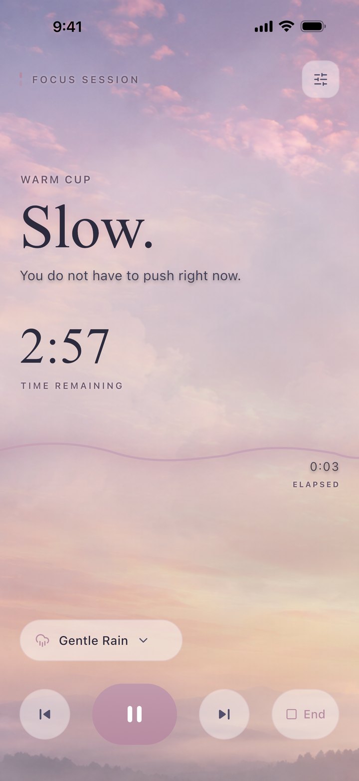 A focus session running in Pause, showing the time remaining and a Gentle Rain ambient sound